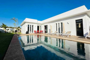Villa Darline Maison Design Piscine chauffée